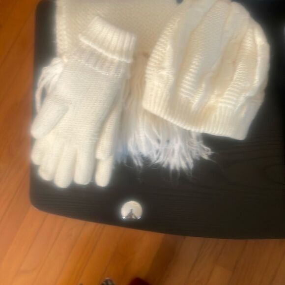 3 PC Winter Hat, Gloves, Scarf Set - Picture 2 of 4